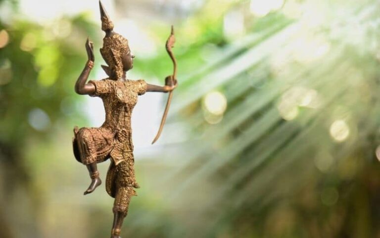 মূর্তি পূজা